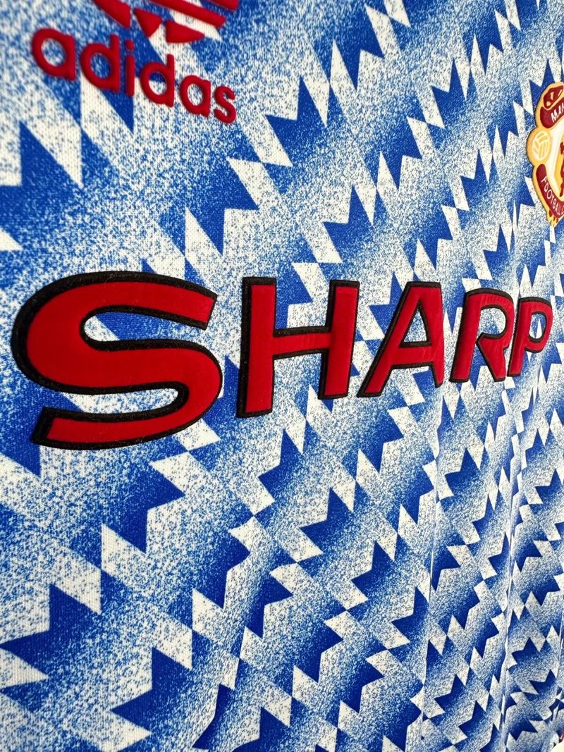 Retro Manchester United 1990-1992 away Long Sleeve - Image 5