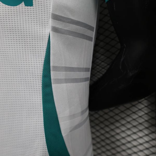 Newcastle United 2024-2025 away game player - Image 7