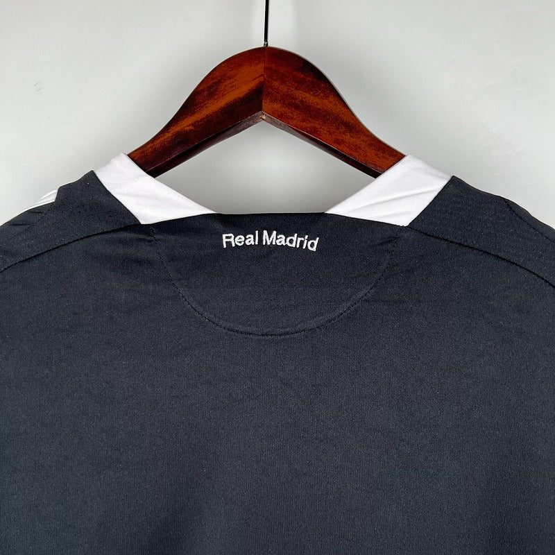 Retro Real Madrid 2008-2009 away game - Image 4