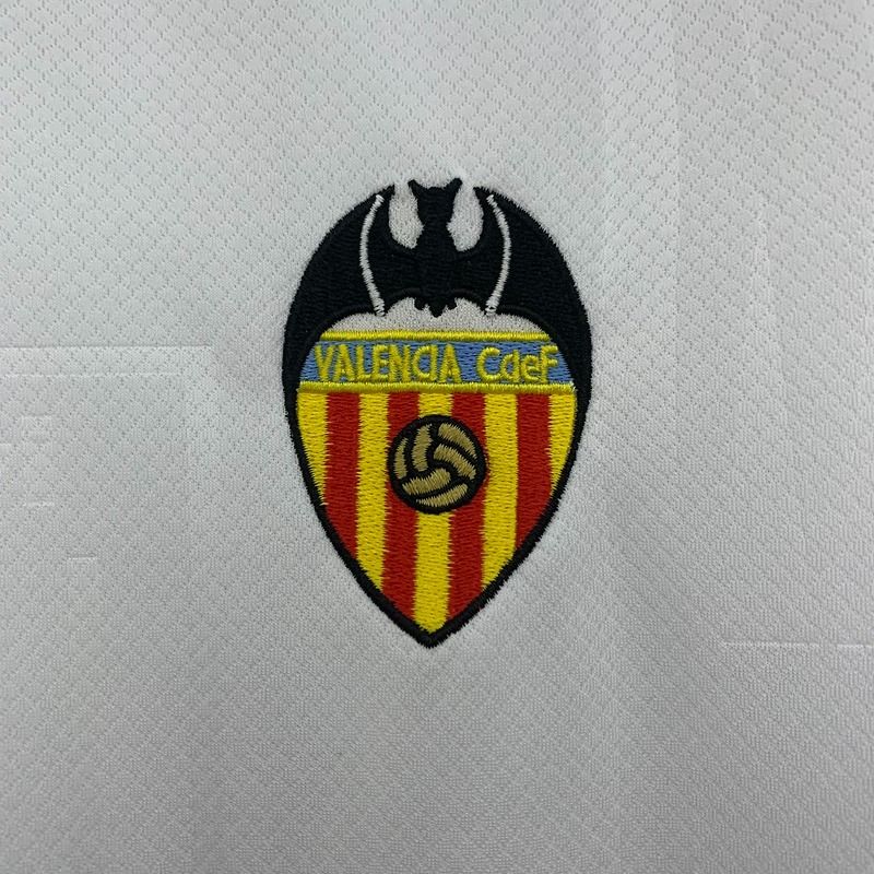 Retro Valencia CF 1996-1997 home - Image 7