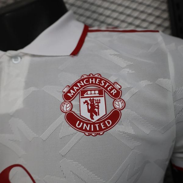 Manchester United 2024-2025 special edition player - Image 7