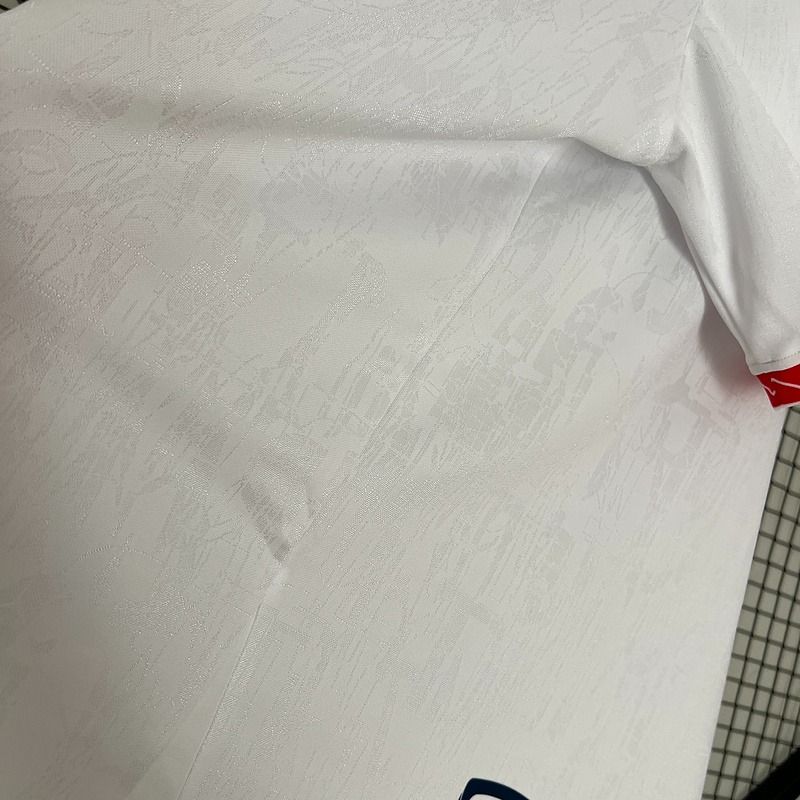 Sevilla FC 2024-2025 home game - Image 6