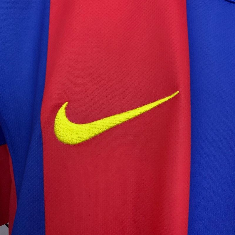 Retro FC Barcelona 2004-2005 home game - Image 8