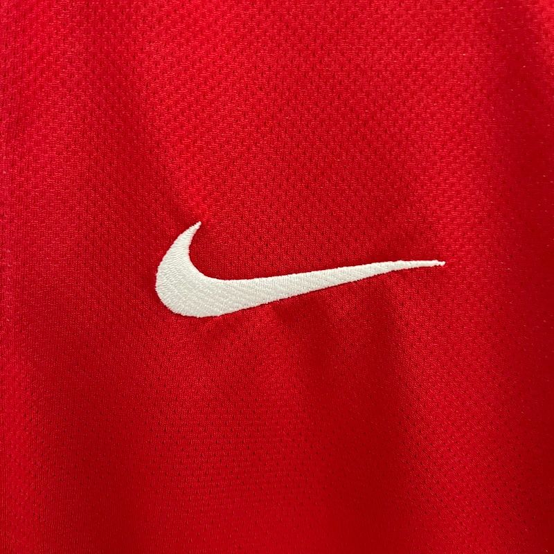 Retro Arsenal FC 2011-2012 home game - Image 8