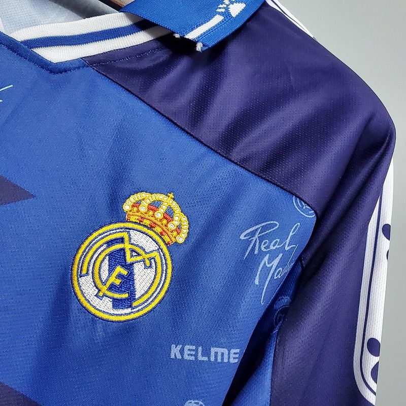Retro Real Madrid 1994-1996 away game - Image 6