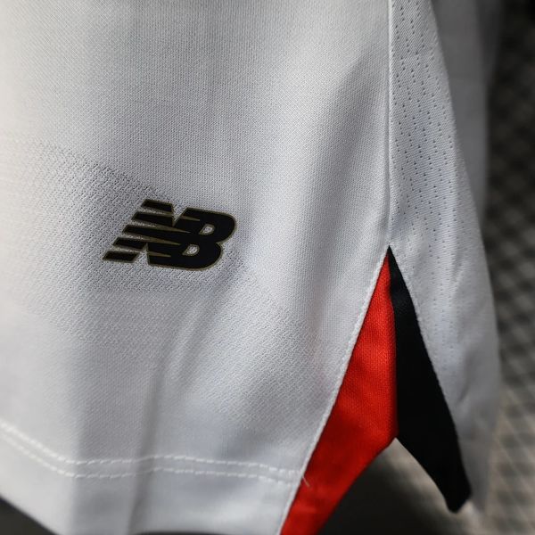 São Paulo FC 2025-2026 home game player - Image 9