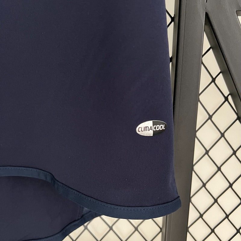 Retro Real Madrid 2004-2005 away game - Image 9