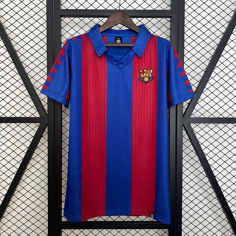 Retro FC Barcelona 1991-1992 home game