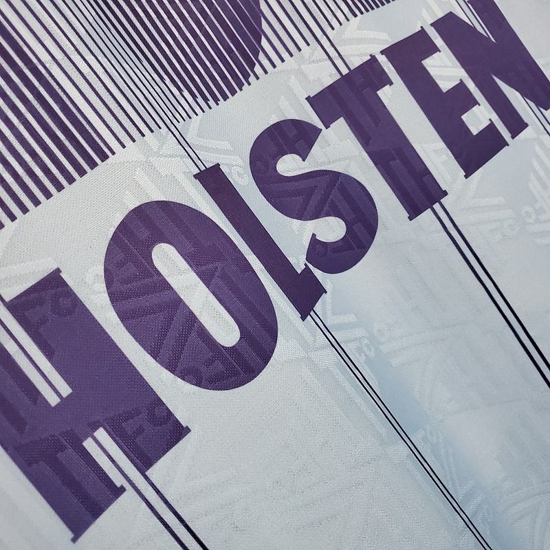 Retro Tottenham Hotspur 1992-1994 third away - Image 7