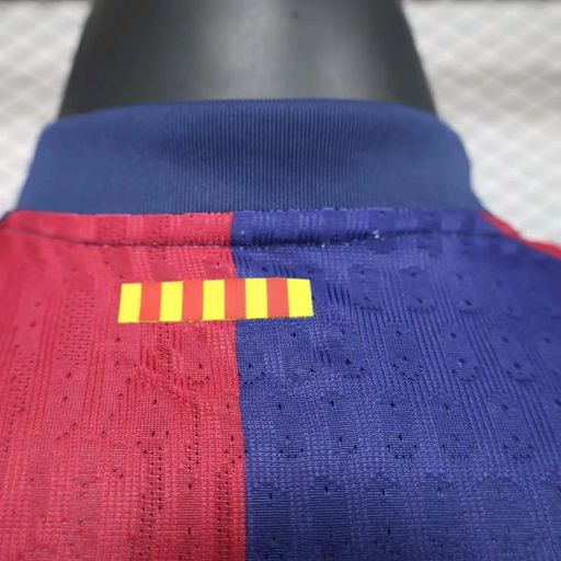 FC Barcelona 2024-2025 home game player - Image 4