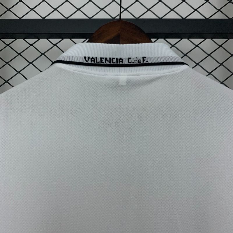 Retro Valencia CF 1996-1997 home - Image 4
