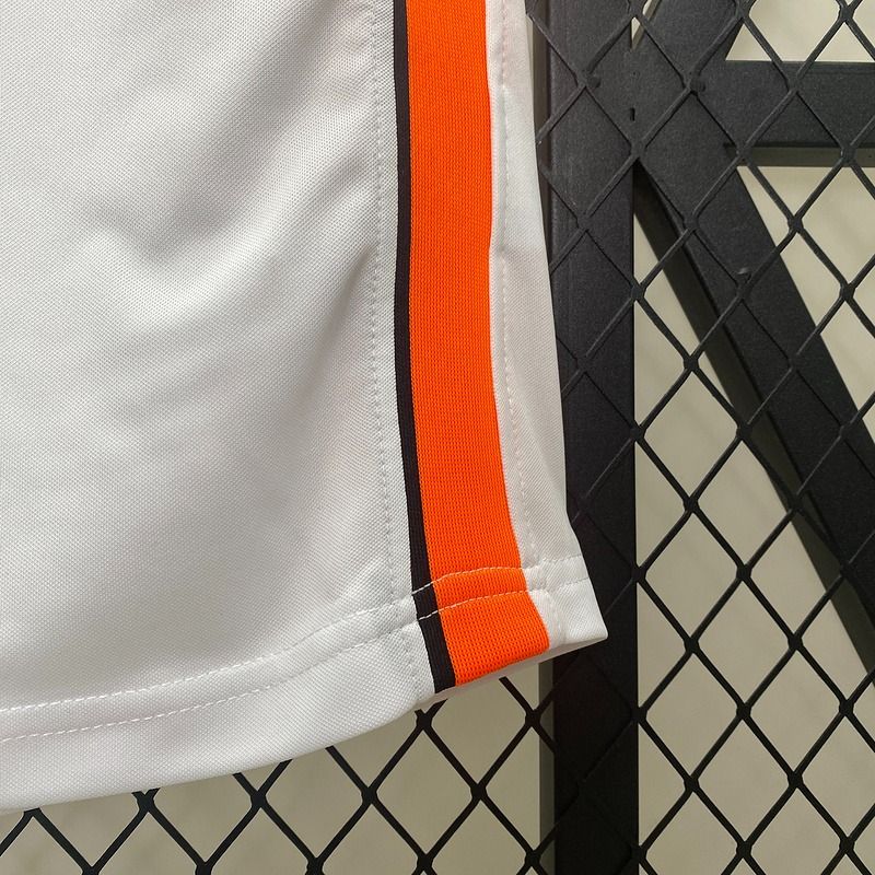 Retro Valencia CF 2006-2007 home game - Image 6