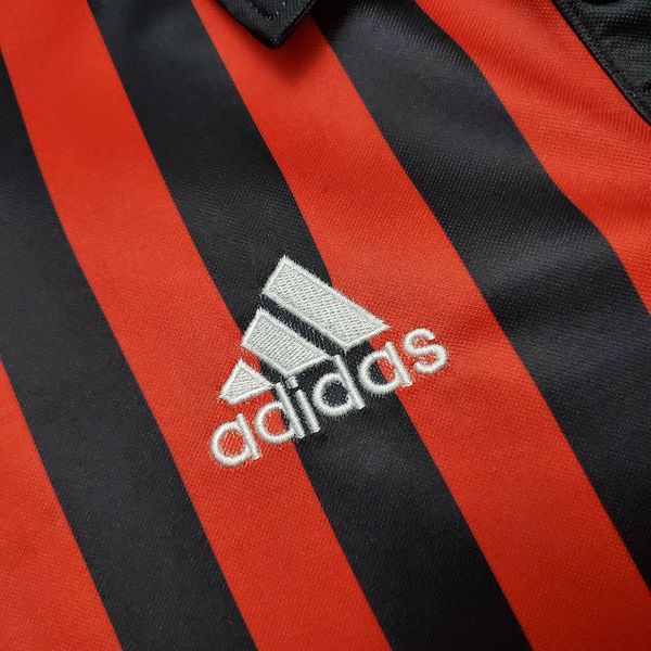 Retro AC Milan 1999-2000 home game - Image 8