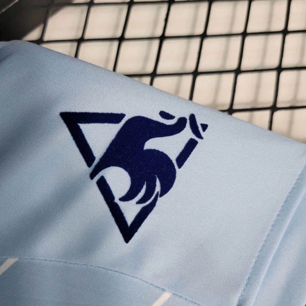 Retro Manchester City 2008-2009 home game - Image 6